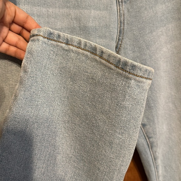 Celebrity Pink Women’s Curvy Hi- Rise Dad Jean - Picture 3 of 5